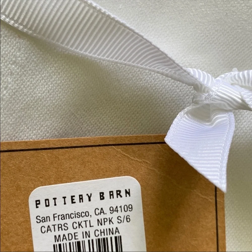 Pottery barn napkins set of 6